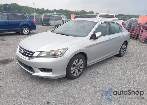 2013 Honda Accord Lx z USA, uszkodzony, nr VIN 1HGCR2F35DA183753